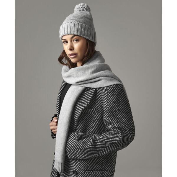 Knitted scarf and beanie gift set Thumbnail