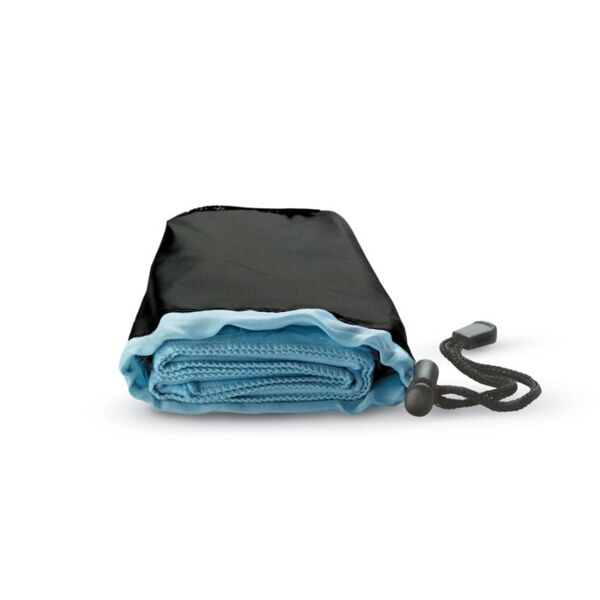 Sport towel in nylon pouch Thumbnail